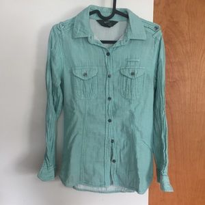 Woven Woolrich sea foam button down